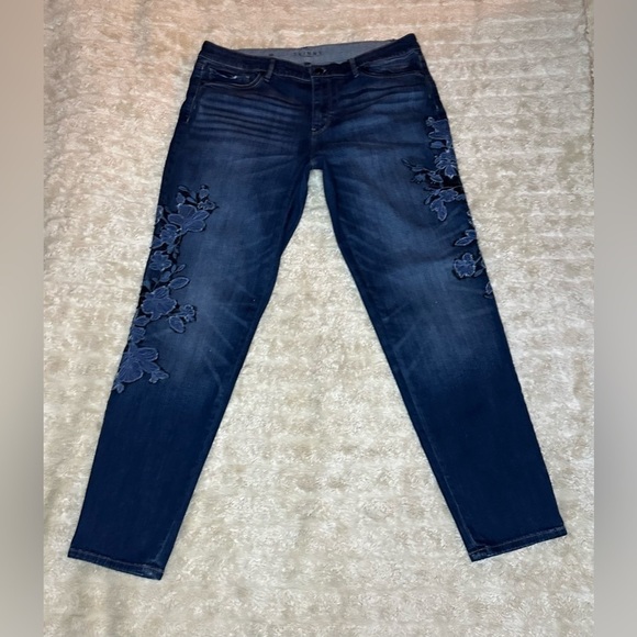 White House Black Market The Skinny Ankle floral embroidery jeans - Picture 1 of 8